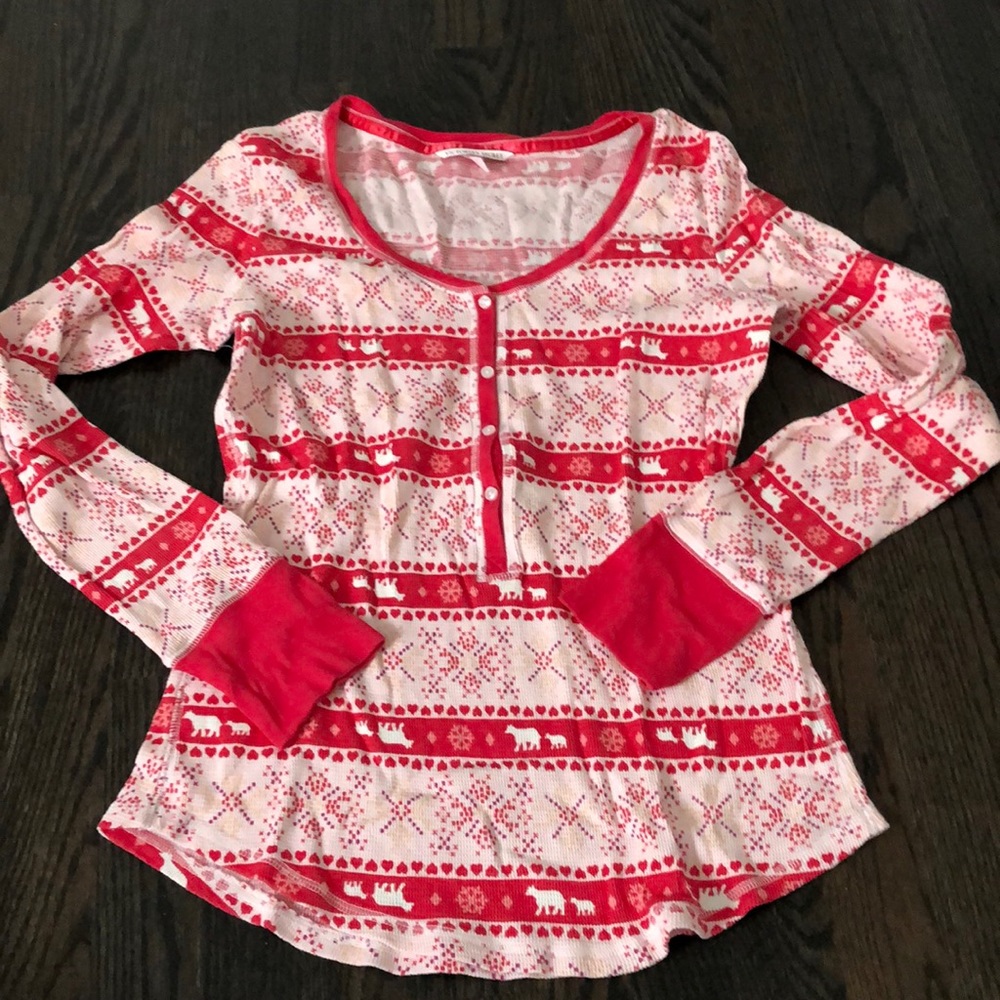 EUC VS waffle knit henley